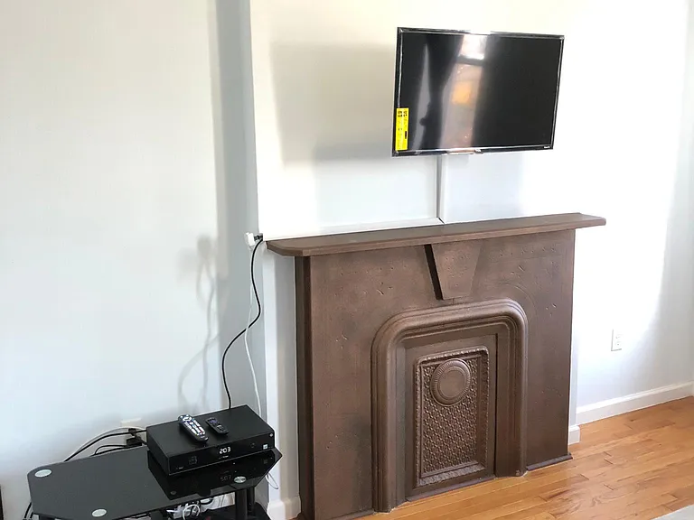 437 Central Ave #2D — Photo 7