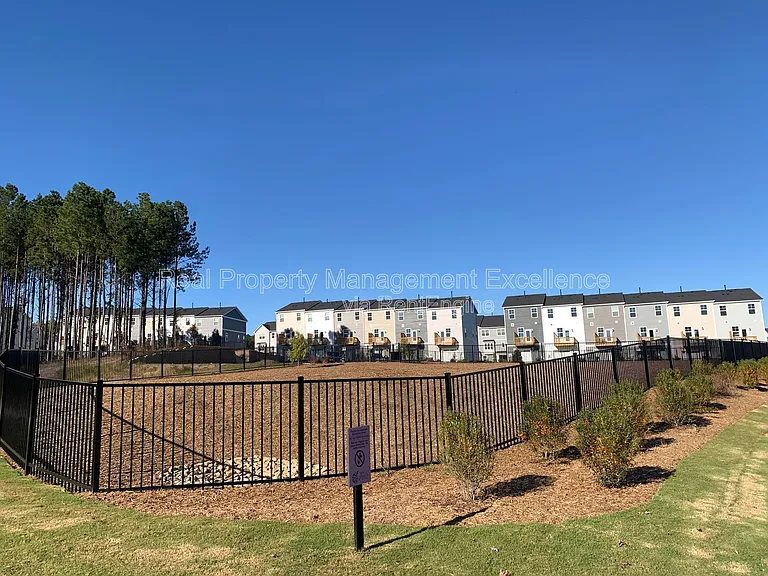 473 Carolina Springs Blvd — Photo 32