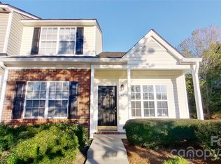 14271 Tranters Creek Ln, Charlotte, NC 28273