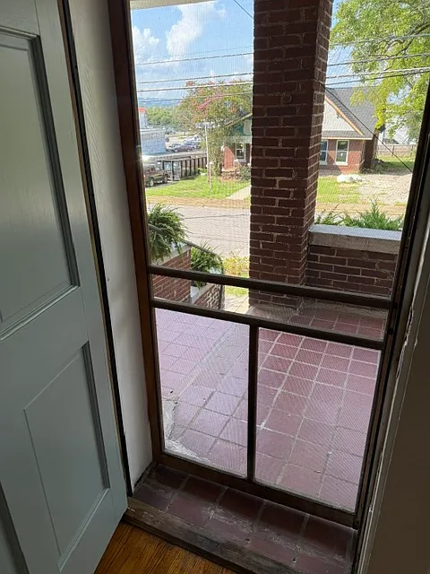 2 bed, 950 sqft, $950 — Photo 3