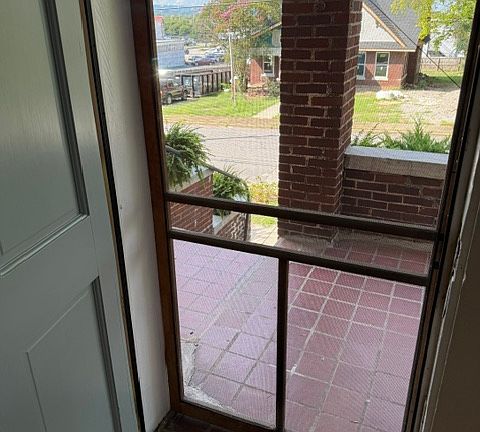 3rd image of 1312 Duncan Ave APT 1