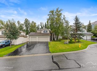 8727 Inyo Cir, Eagle River, AK 99577