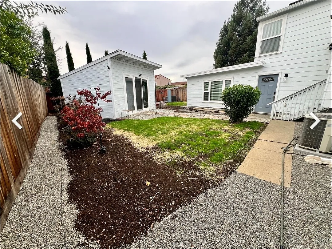 Studio, 425 sqft, $1,550 — Photo 3