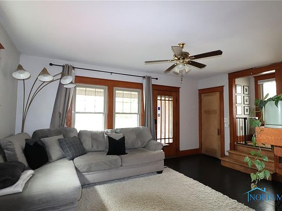 3rd image of 4320 Berwick Ave