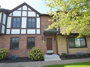 110 Camberley Pl, Penfield, NY 14526