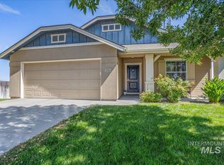 420 S Willow Tree Ave, Kuna, ID 83634