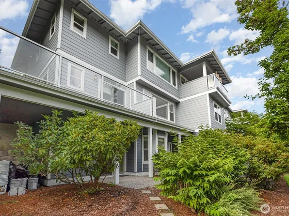 22635 SE 44th Place #1631, Issaquah, WA 98029