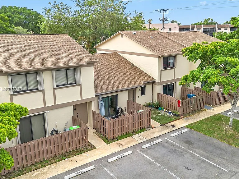 2950 NW 106th Ave #7 — Photo 26