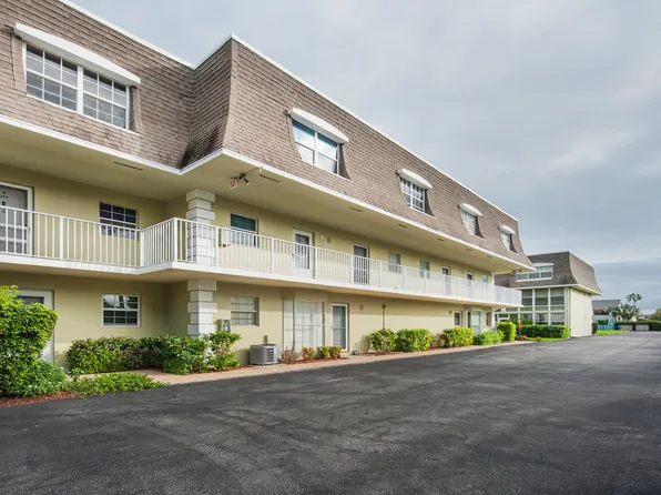 1901 Indian River Blvd #210, Vero Beach, FL 32960