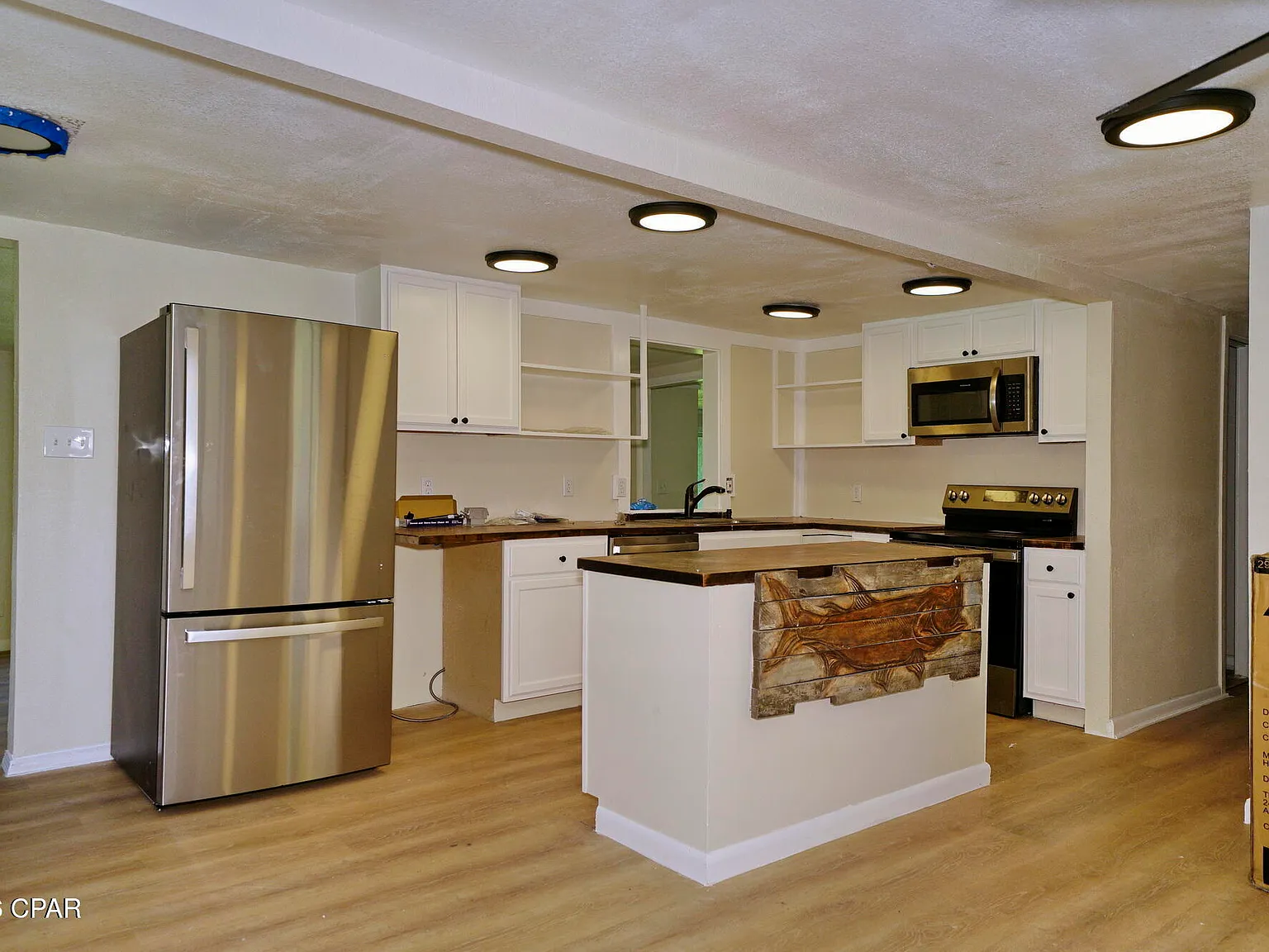 3 bed, 1268 sqft, $2,000 — Photo 3