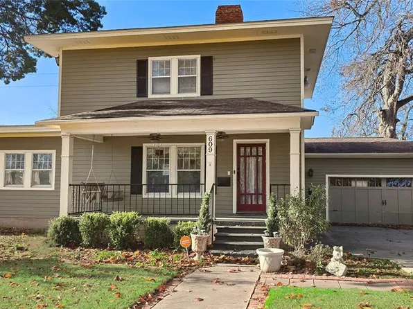 609 N Ash St, Pauls Valley, OK 73075