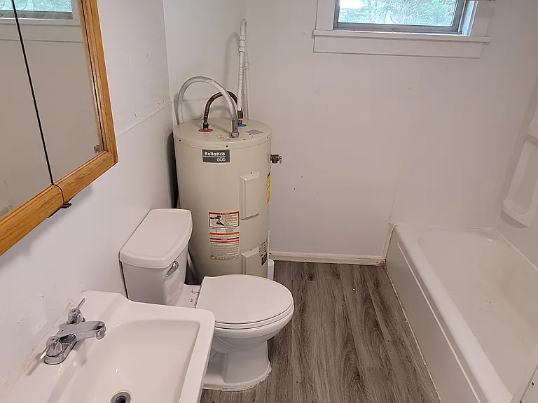 136 Krause Ln — Photo 4