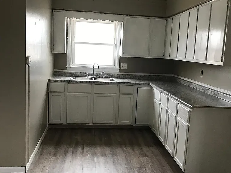 701 Kane St — Photo 9