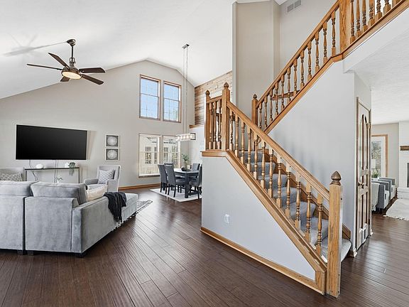 4th image of 7846 Tipperary Ct S