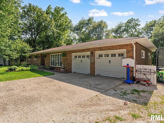4th image of 109 Hillcrest Dr