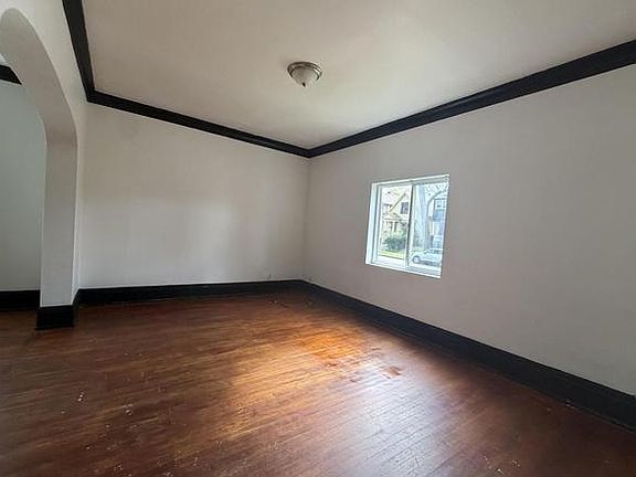 4th image of 2956 N Palmer St Unit A