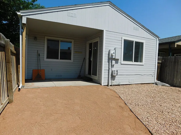 493 Green Acres St #A — Photo 15