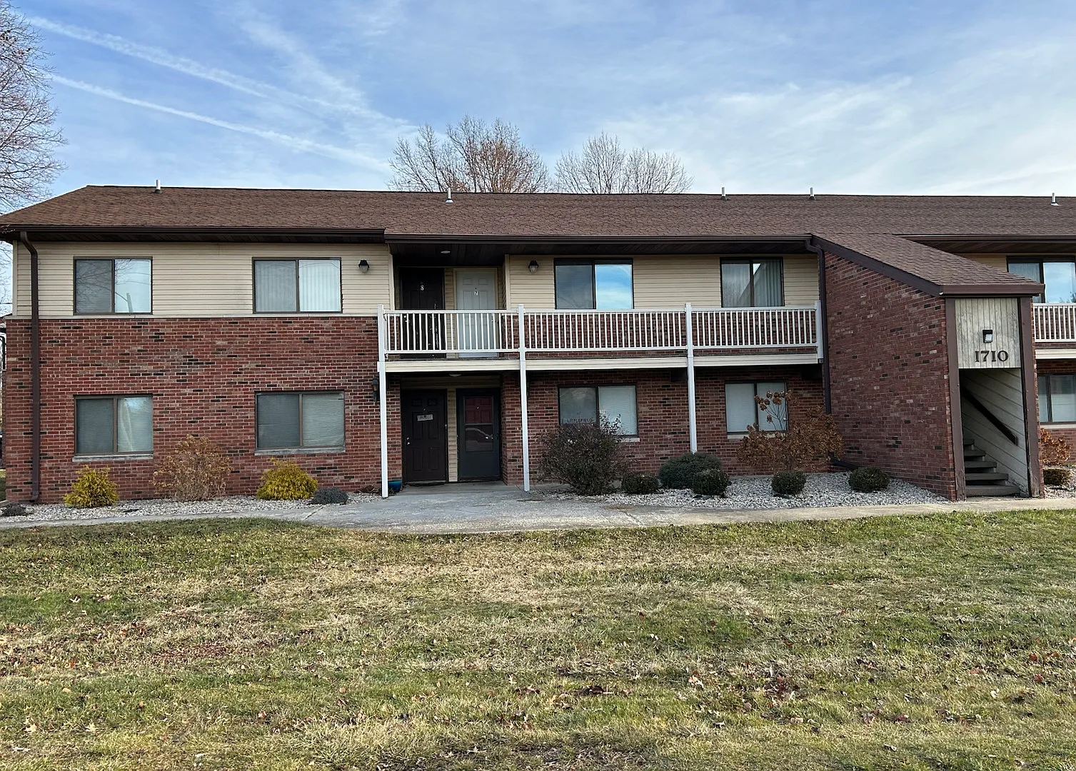 1710 Willow View Rd photo 1