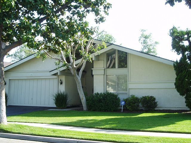 3 bed, 2 bath Tustin Home