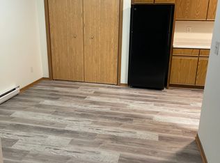 142 Wolf Run 3-STE 3, Mukwonago, WI 53149