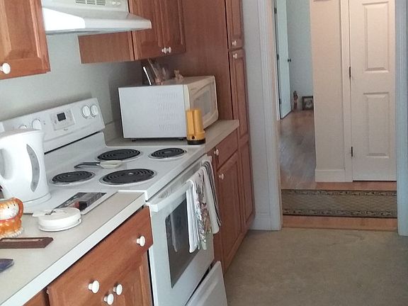 4th image of 63 Academy Hill Road