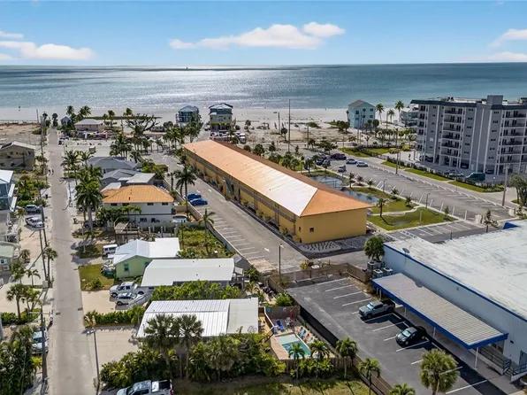 201 Miramar St, Fort Myers Beach, FL 33931