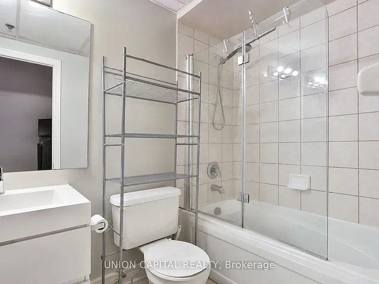 71 McCaul St #143 — Photo 8