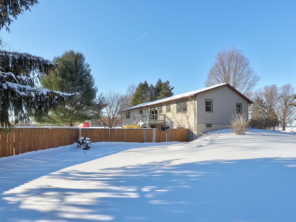 1st image of 27573 6th Ave