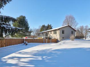 27573 6th Ave, Gobles, MI 49055