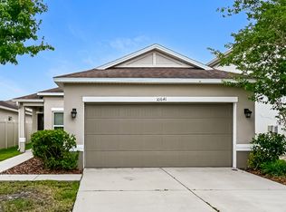 10641 Laguna Plains Dr, Riverview, FL 33578