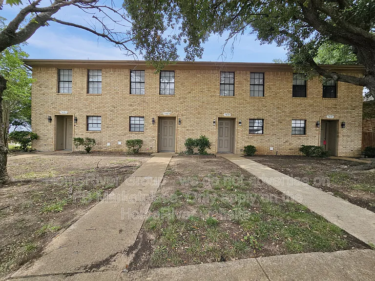 7401 Kingswood Cir — Photo 19