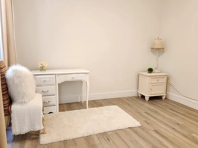 2060 Greenview Shores Blvd #305 — Photo 9