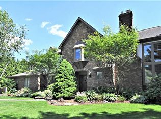 4400 Idlebrook Dr, Akron, OH