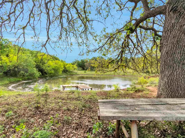 13038 High Point Rd, Pontotoc, TX 76820