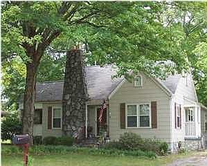 1st image of 119 Hunt Ave