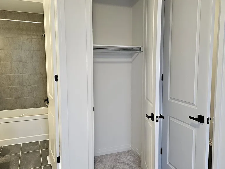 3 Cranes Hts — Photo 45