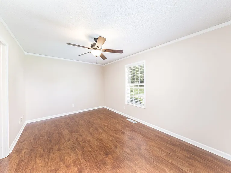 900 Granny White Rd — Photo 8