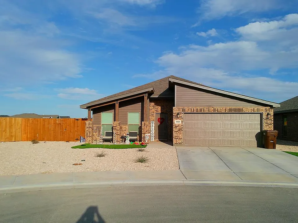5920 Woodpecker Way