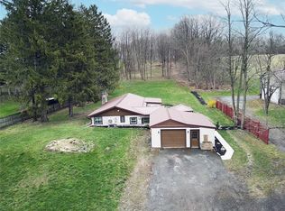 2460 Parker Rd, Newark, NY 14513