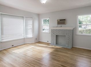 109 W Fairview Blvd, Inglewood, CA 90302