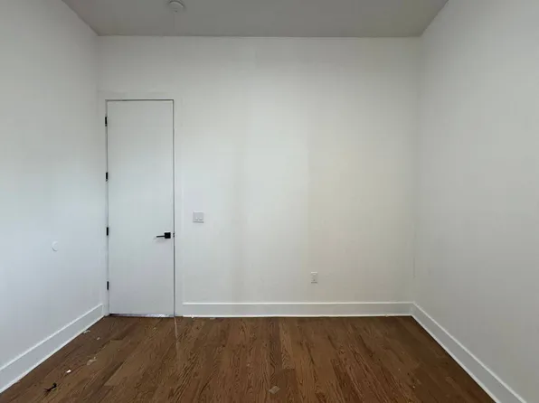 71 Court House Place image 7 of 11