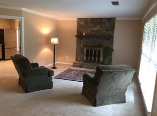 3539 Oak Knoll Dr, Marietta, GA 30068