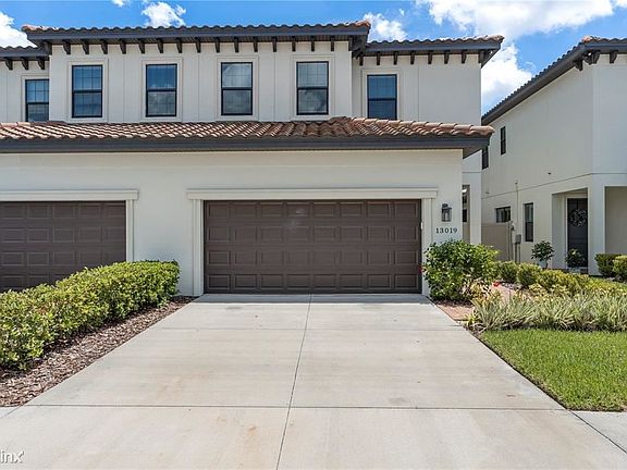 3rd image of 13019R Sanctuary Village Ln