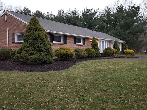 647 Fairmont Ave, Wernersville, PA 19565