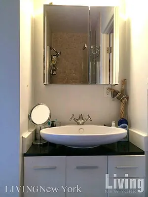 Rented by Living New York | media 42