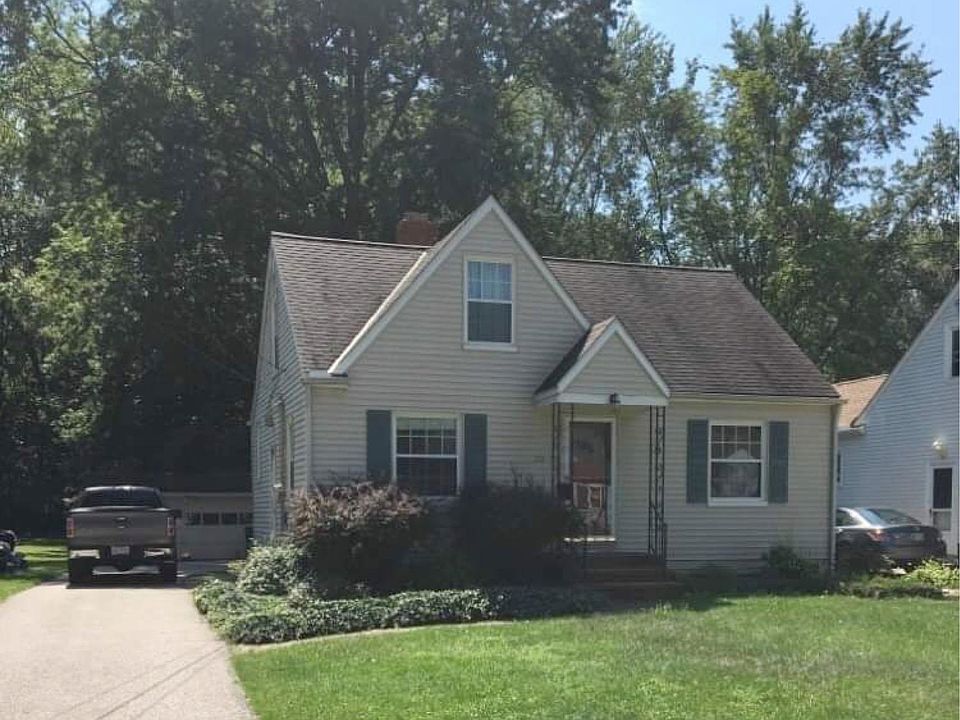 1st image of 23793 Frank St