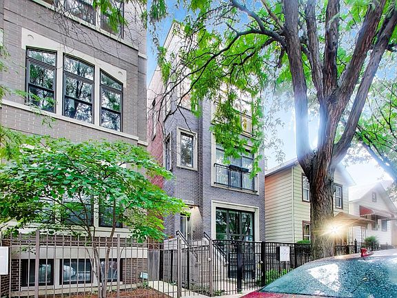 3rd image of 1520 W Walton St #3N