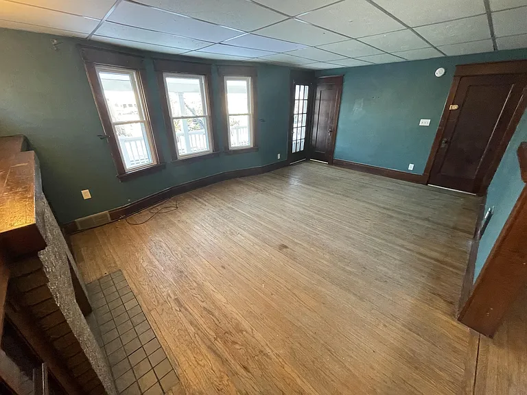 418 Colvin Ave — Photo 26