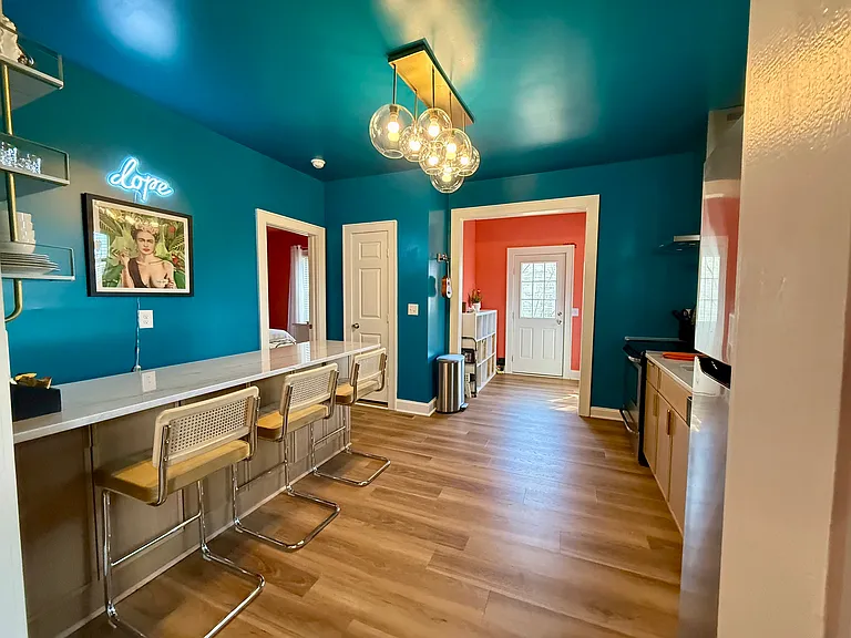335 Katonah Ave — Photo 2
