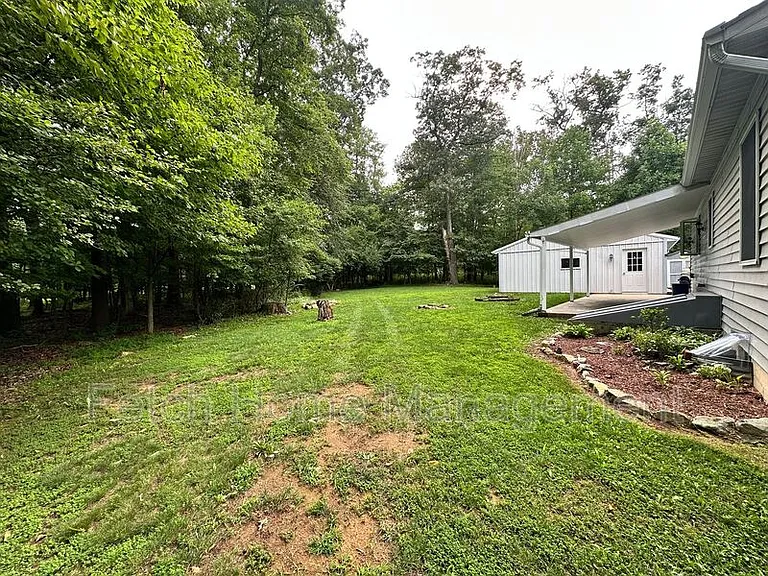 9 Hardy Ln — Photo 8